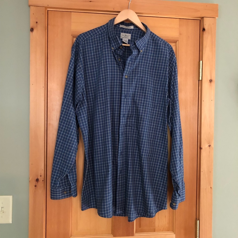 LLBean Men’s Long sleeve dress shirt, wrinkle resistant, size XL-T., blue